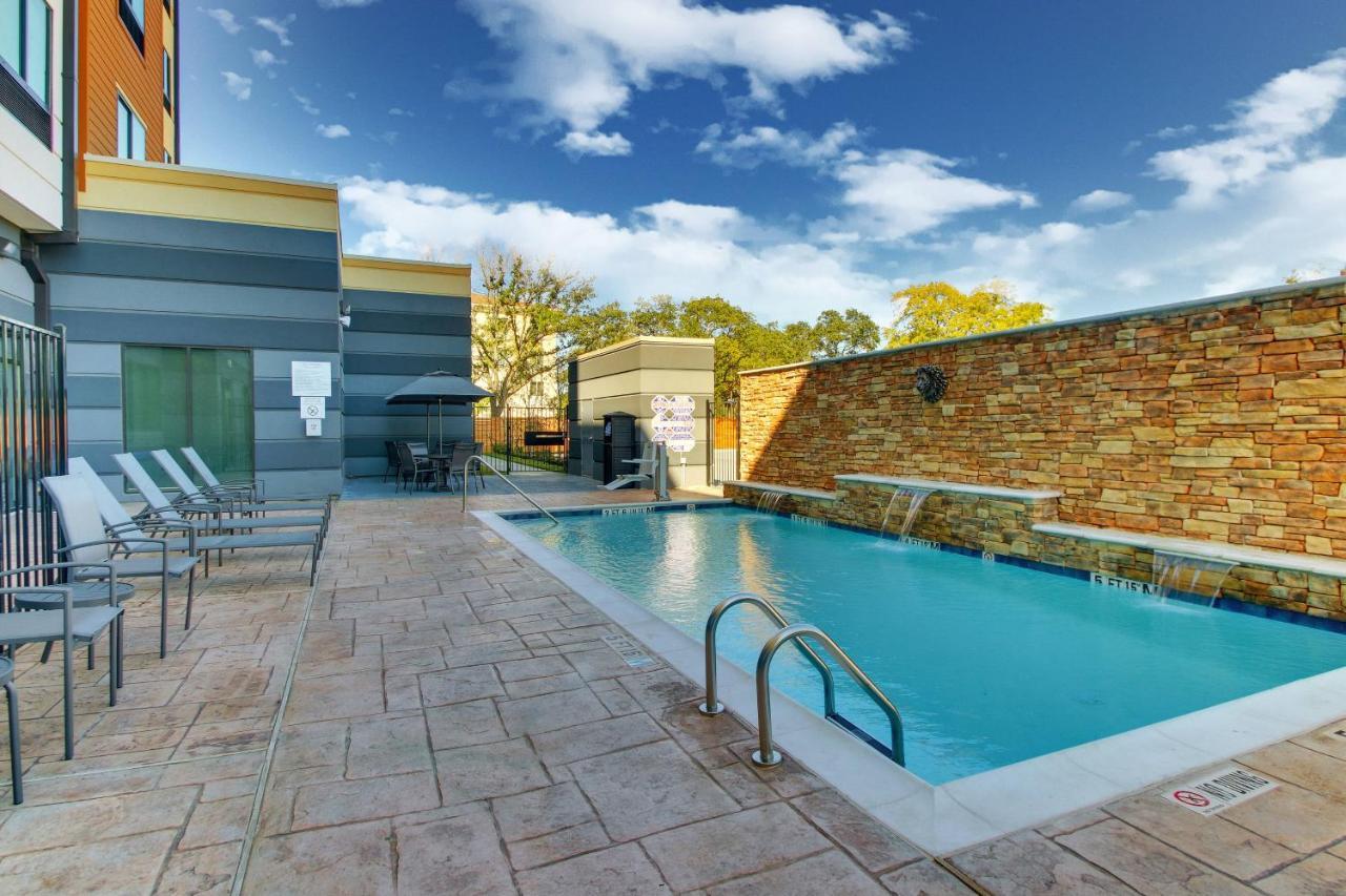 Fairfield Inn And Suites By Marriott Houston Brookhollow Exterior photo